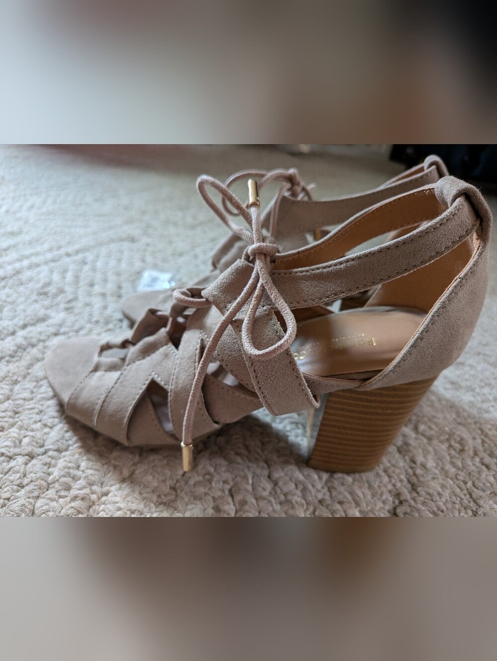 NWT Suede Lace-Up 3 in. block Heel Sandals in Taupe Sz. 7